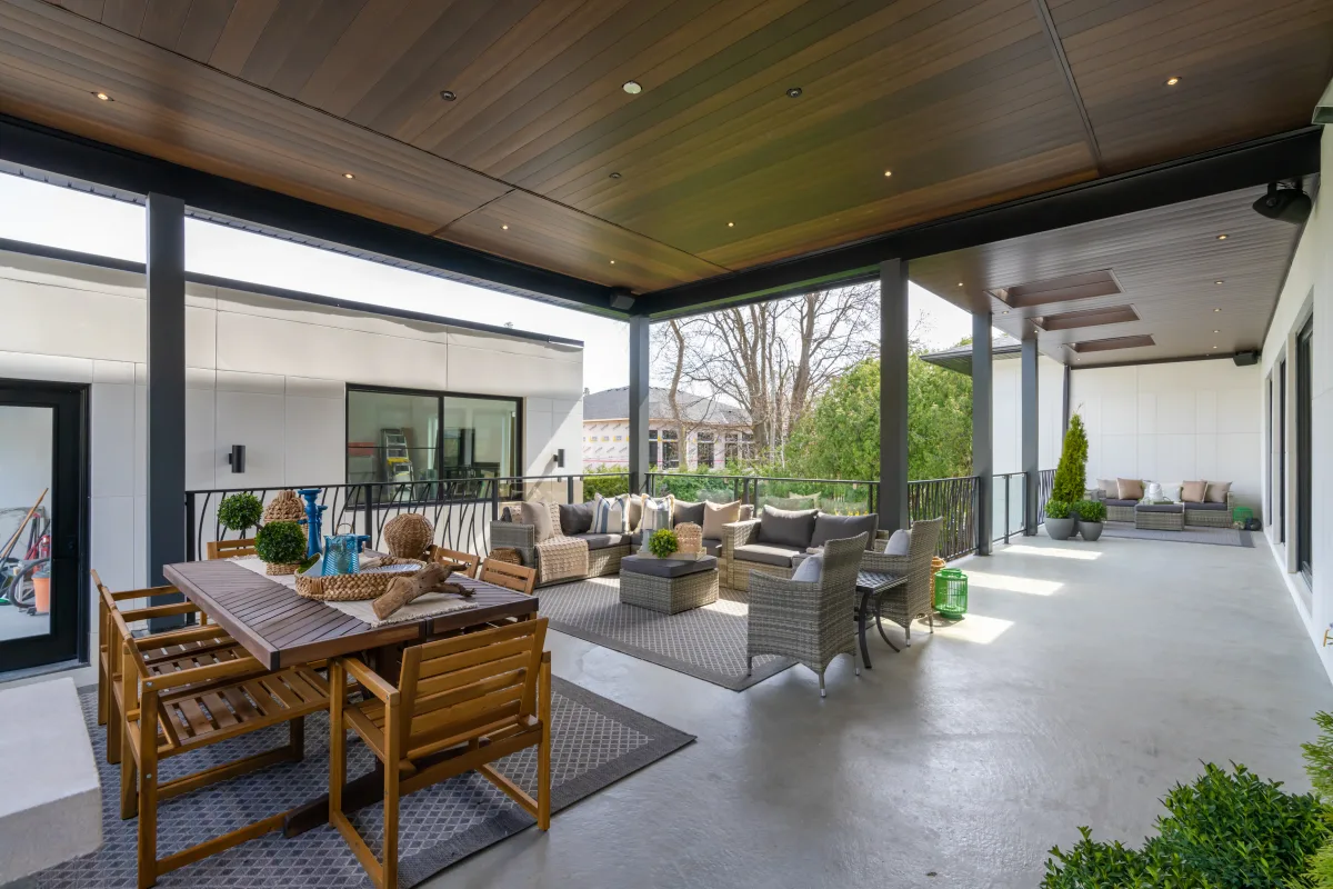 Staged outdoor patio, luxury North Toronto home, Laurentide, Kelly Allan Design